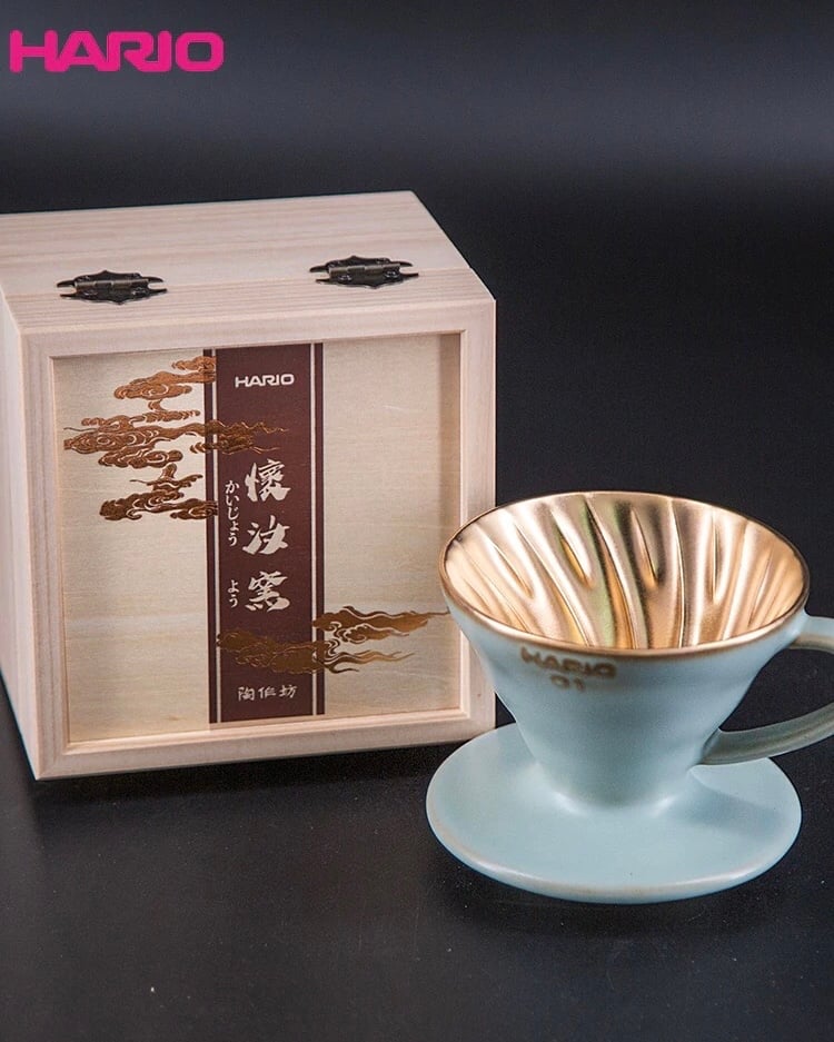 HARIO 懷汝窯金緣 V60 01 咖啡濾杯｜陶作坊聯名 附贈精緻木盒 收藏送禮首選