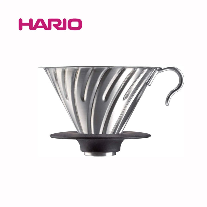 HARIO V60 不鏽鋼咖啡濾杯 02系列，銀色金屬設計，適合專業手沖咖啡使用。