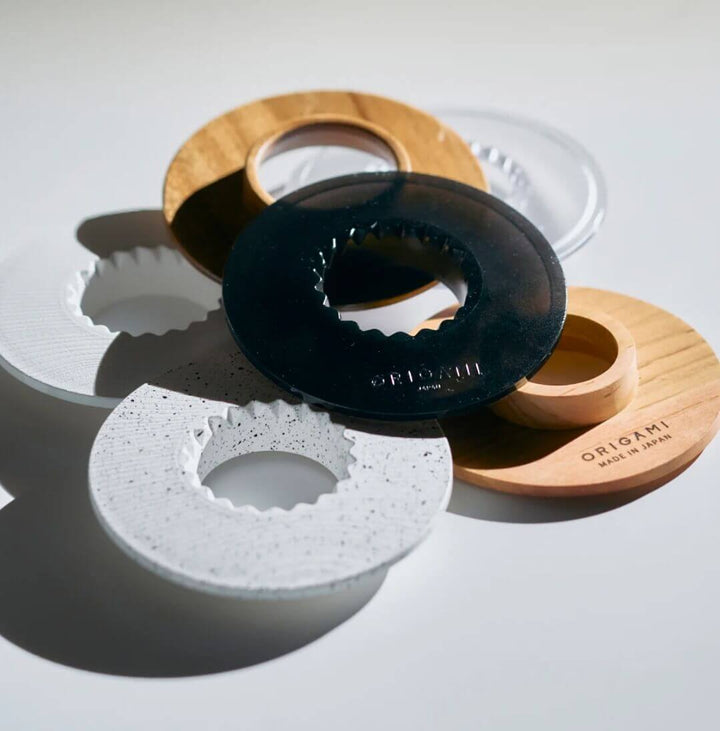 Quality Life Coffee 店內精選 - 日本ORIGAMI 摺紙濾杯托 多色 Coffee Dripper Holder 相思木 咖啡手沖器材