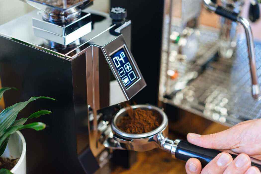 香港行貨Eureka Mignon Specialita 義式專用專業定時磨豆機 觸控/靜音 - Quality Life Coffee